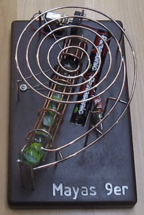 Kugelbahn 'Mayas 9er'